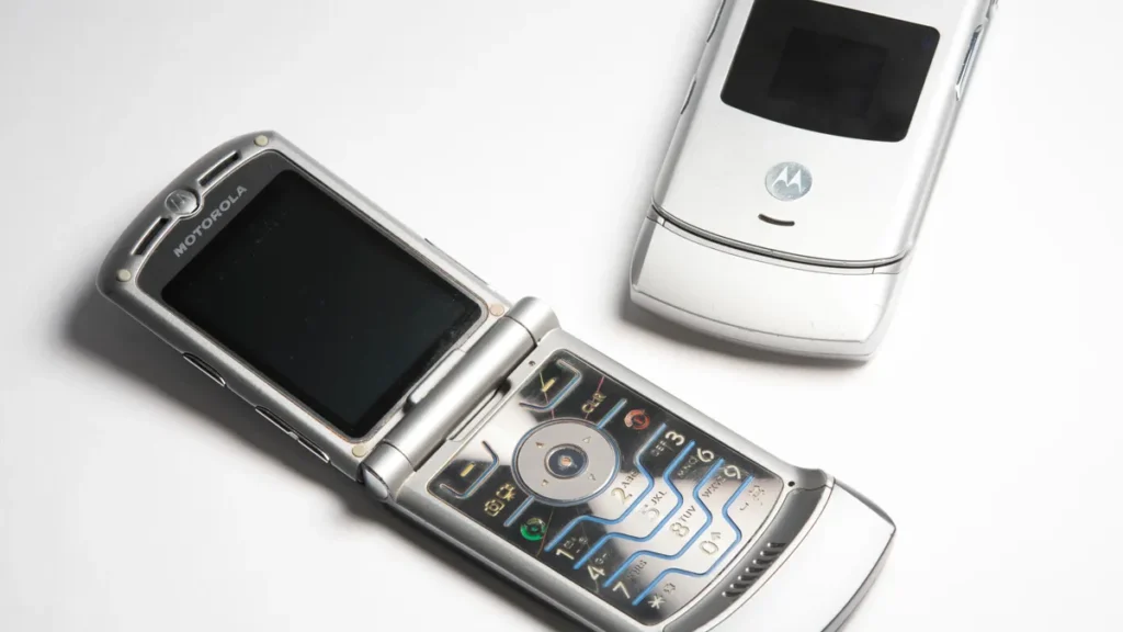 Motorola RAZR V3 (2004)