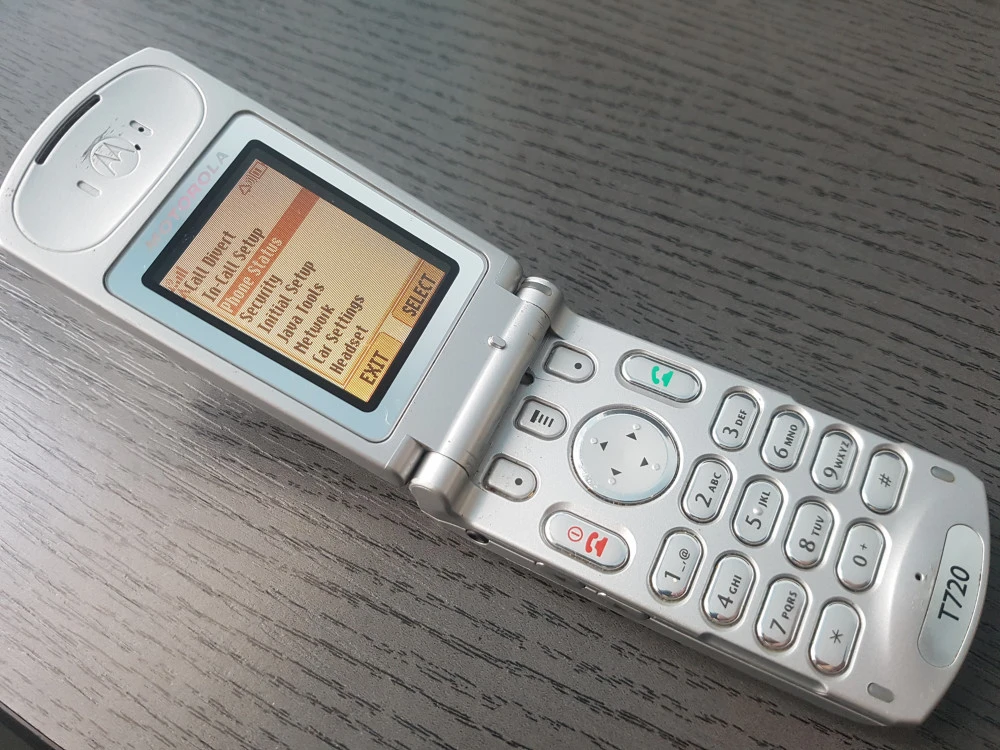 Motorola T720 (2002)